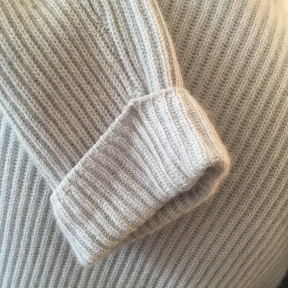 MaxMara Cashmere Turtleneck Sweater - Picture 11 of 12